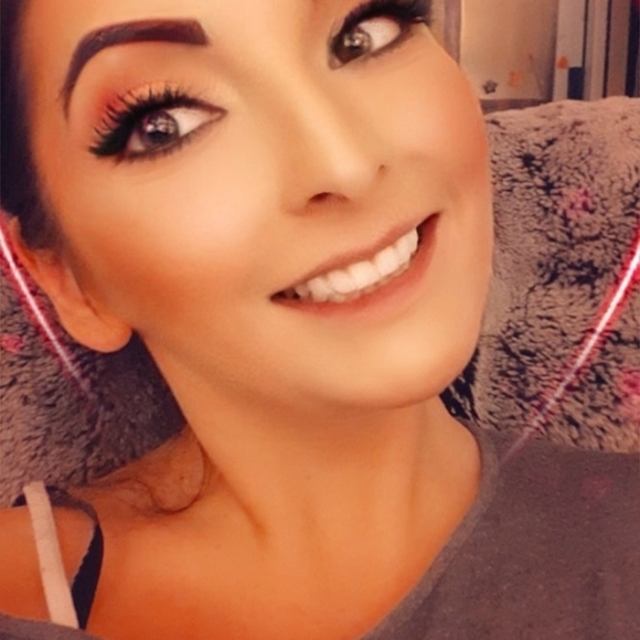 Meet your Posher, Dani California 💋 - Picture 2 of 8